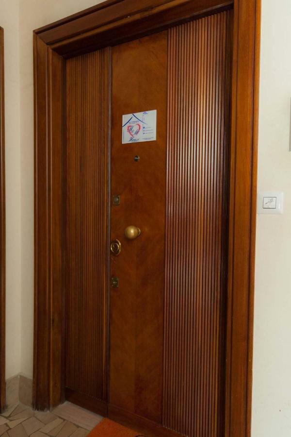 M&M House Apartment Rome Bagian luar foto