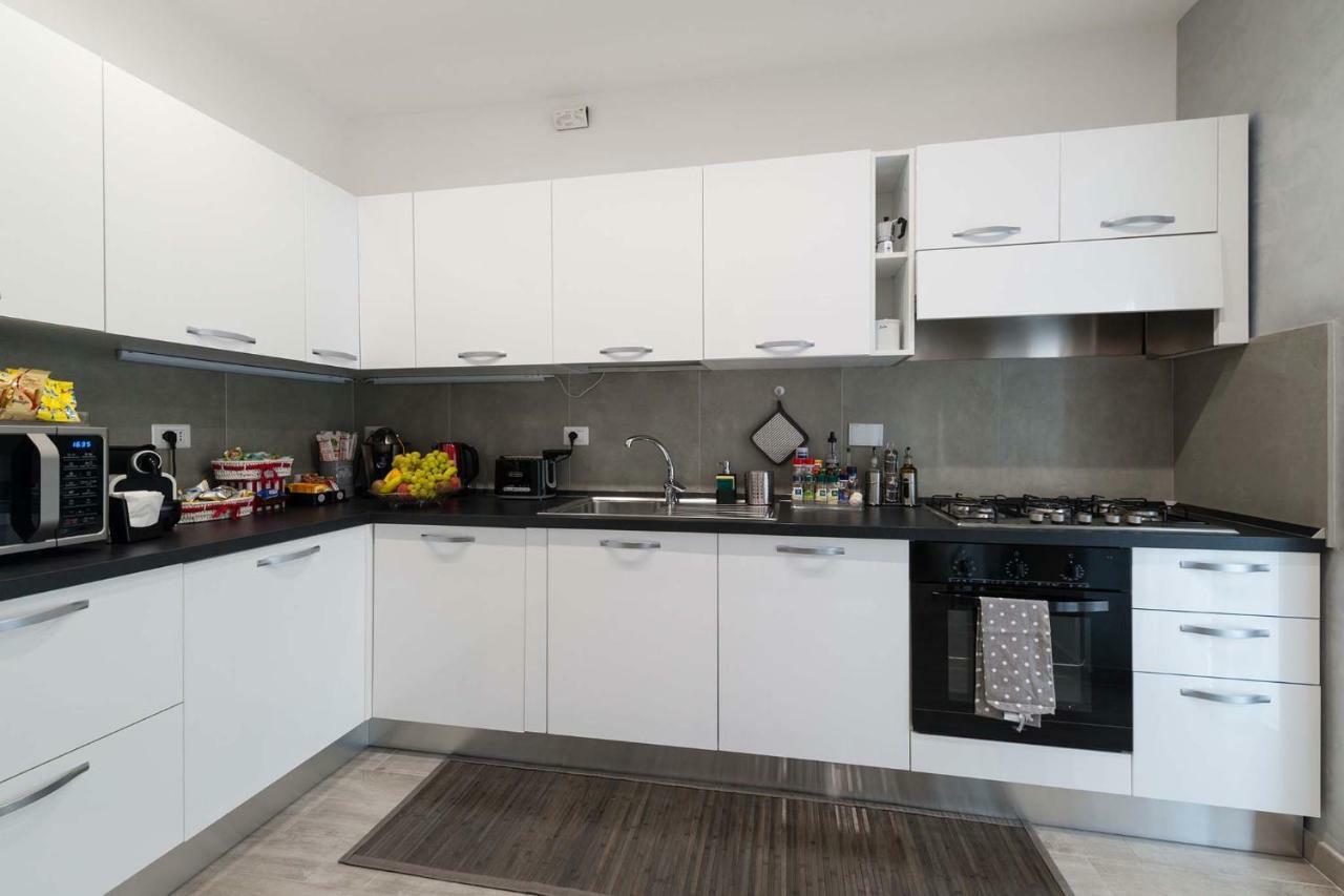 M&M House Apartment Rome Bagian luar foto